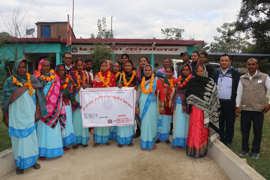 बुद्धभुमि नगरपालिकामा महिला स्वास्थ्य स्वायंसेविकालाई प्रोत्सहित गर्न सम्मान