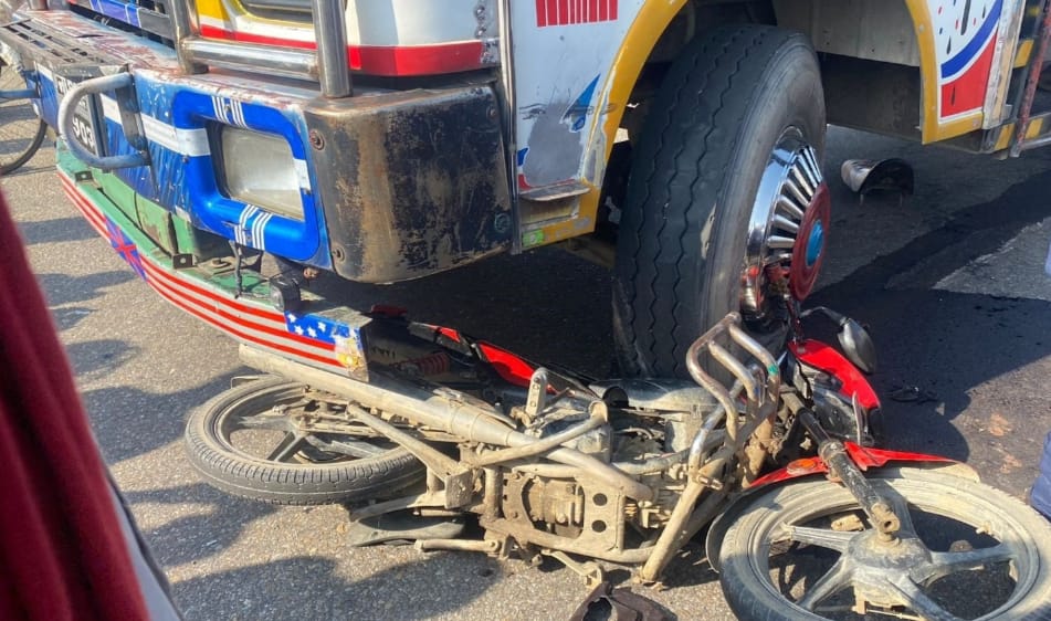 ट्याँकरको ठक्करबाट वीरगञ्जमा एक जना घाईते