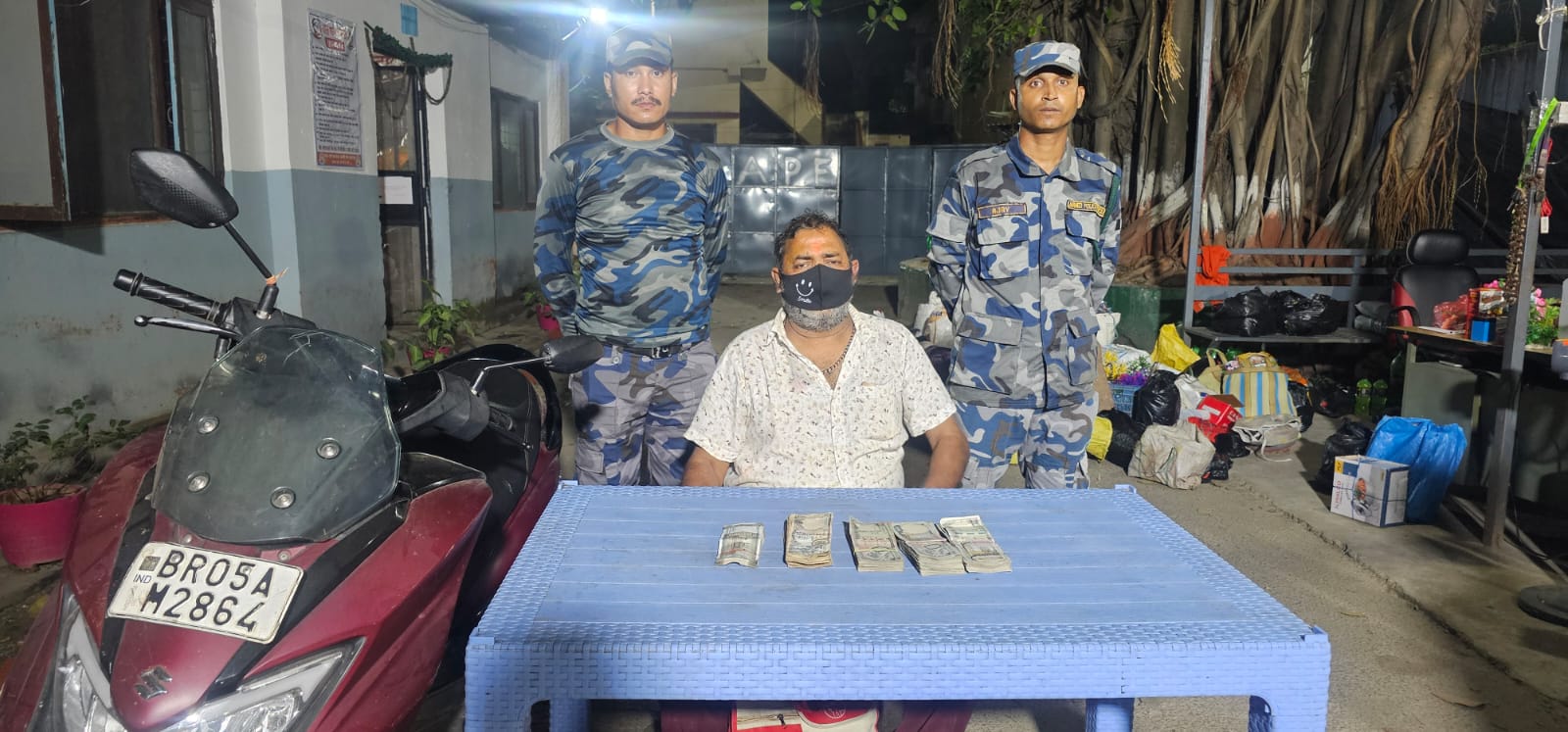 भारतीय नागरिक अनिल रुङ्गटा हुन्डिको रकम सहित पक्राउ।