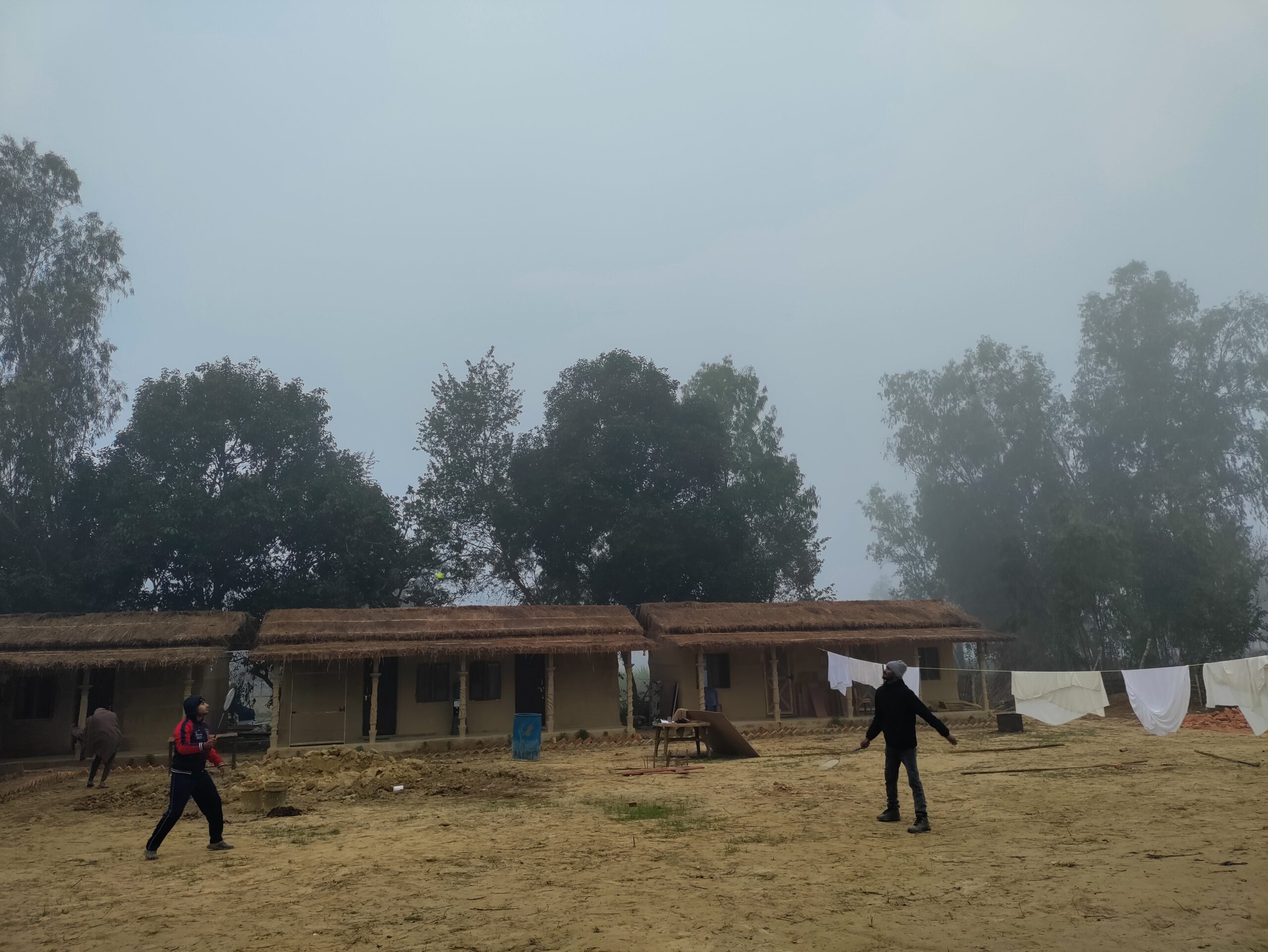 तराईमा झन् बढ्यो हुस्सु र कुहिरो, हवाई सेवा प्रभावित हुनेगरी न्यून भिजिविलिटी