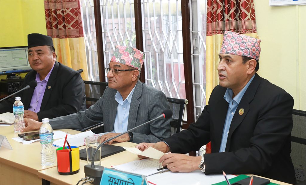 राष्ट्रिय परिचयपत्रबारे छलफल गर्न गृहमन्त्रीलाई संसदीय समितिमा बोलावट